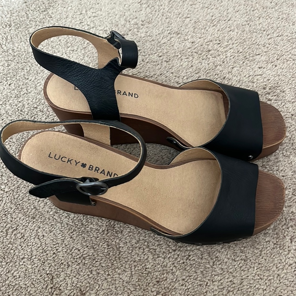 Lucky Wedges